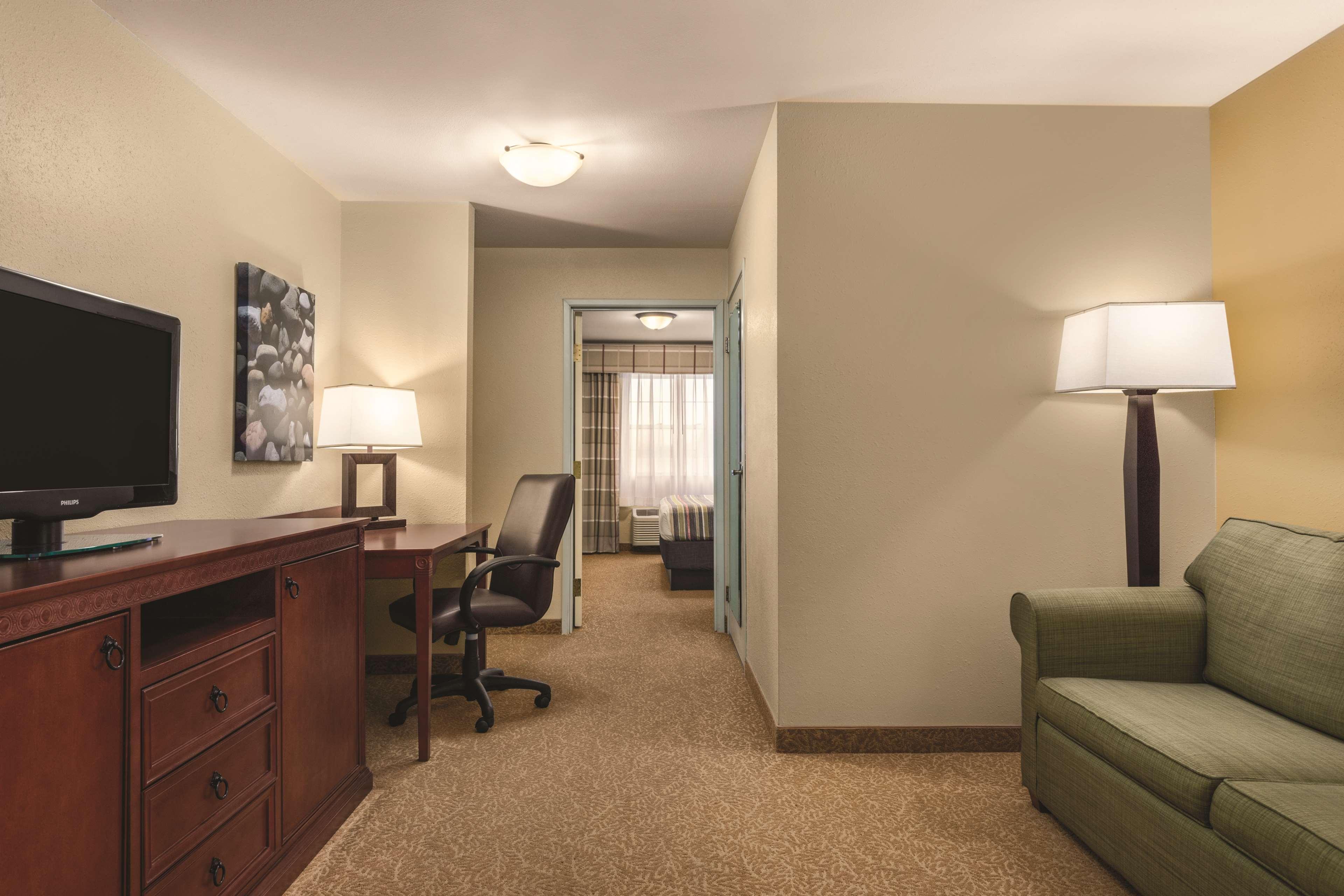Country Inn & Suites By Radisson, Dakota Dunes, Sd Exterior photo