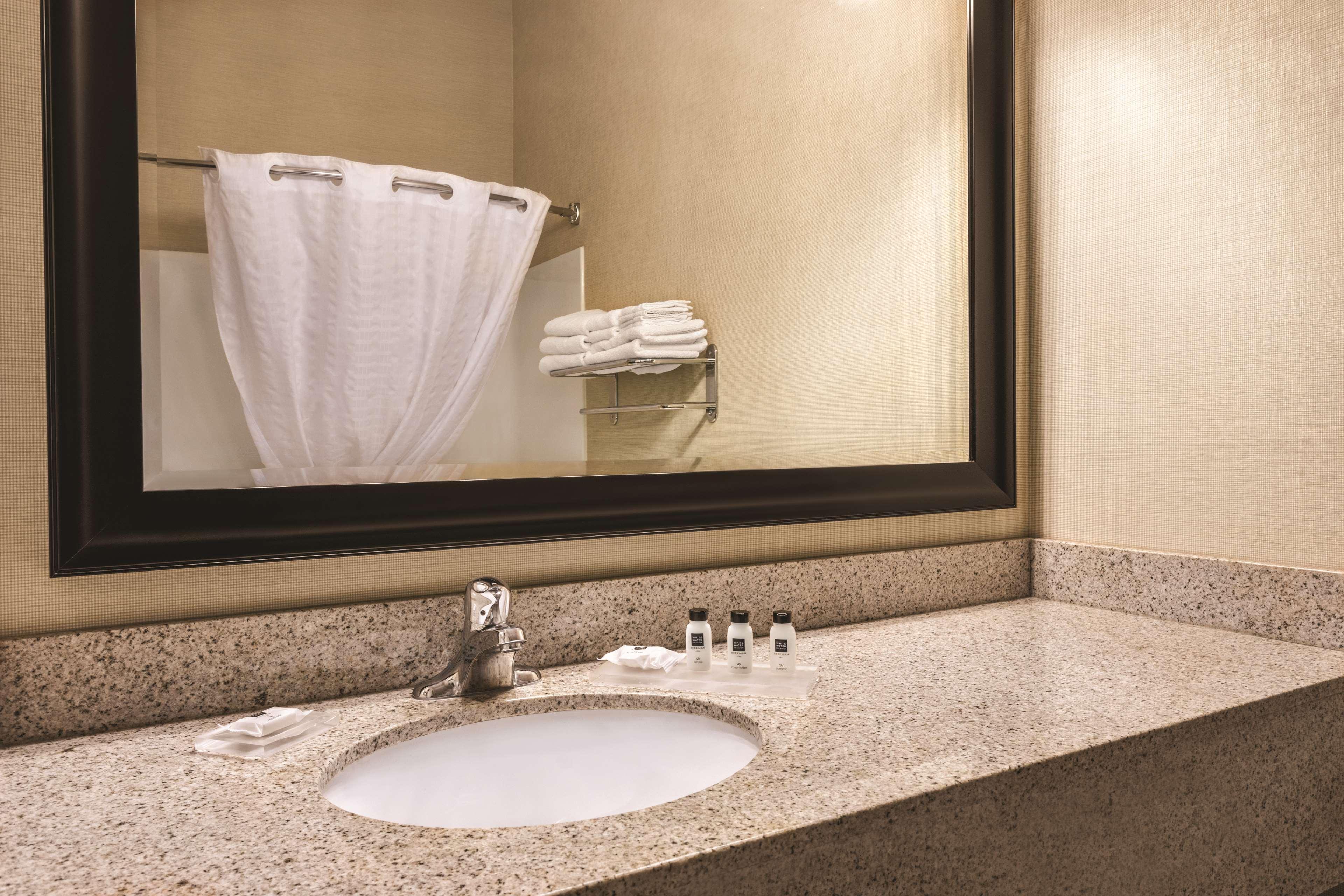 Country Inn & Suites By Radisson, Dakota Dunes, Sd Exterior photo