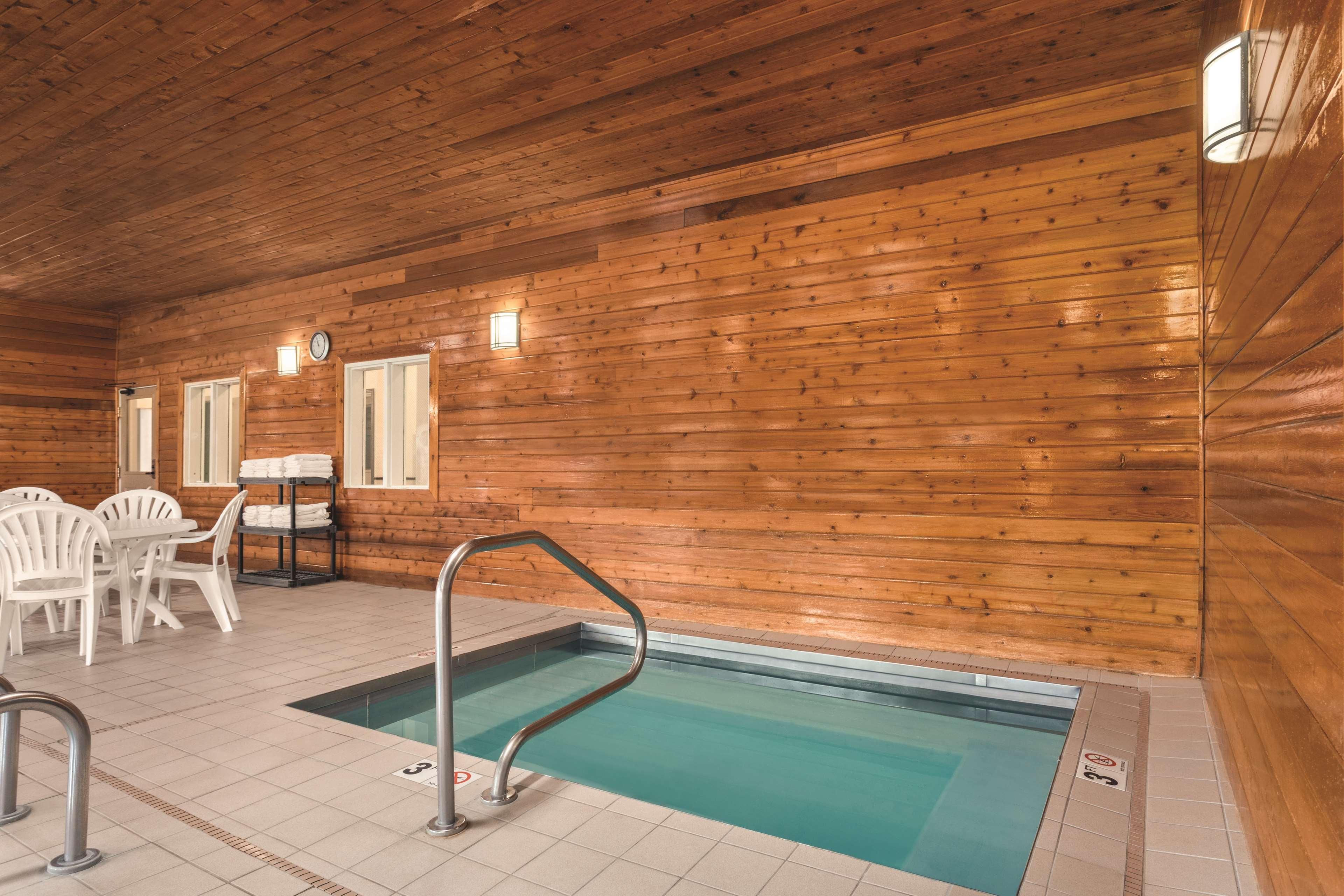 Country Inn & Suites By Radisson, Dakota Dunes, Sd Exterior photo